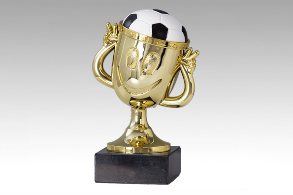 Kinder Fußball Pokal Cup 9 cm 